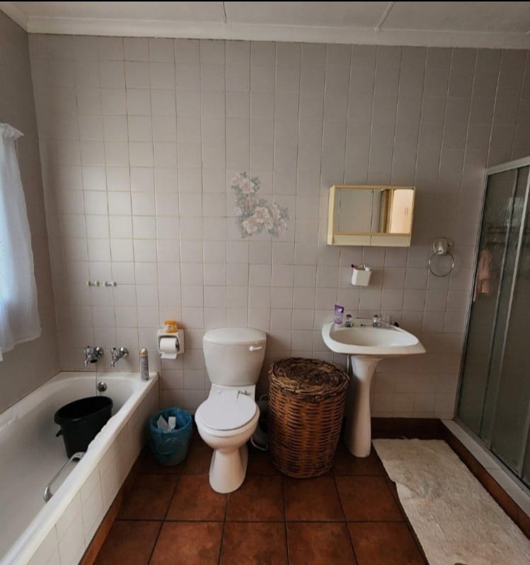 4 Bedroom Property for Sale in Sasolburg Ext 12 Free State